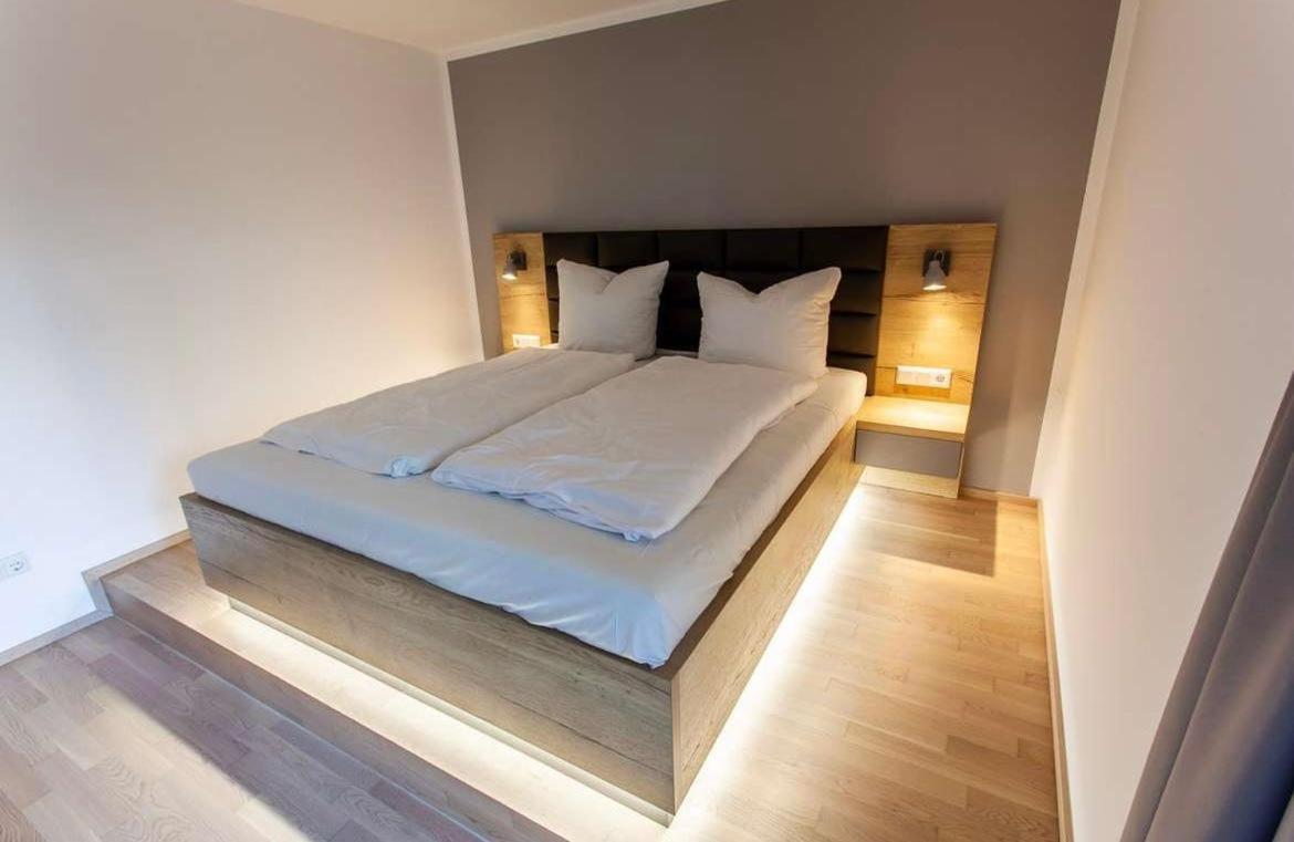 The Room Regensburg Buitenkant foto