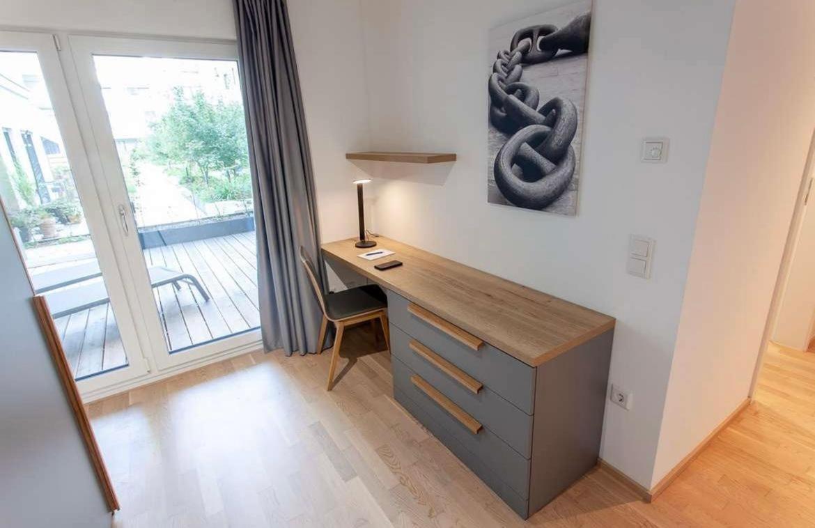The Room Regensburg Buitenkant foto